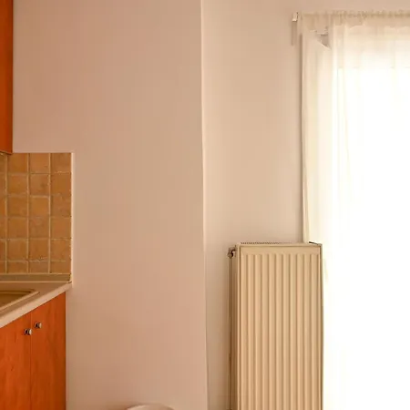 Center On The Sunset * سالونيك